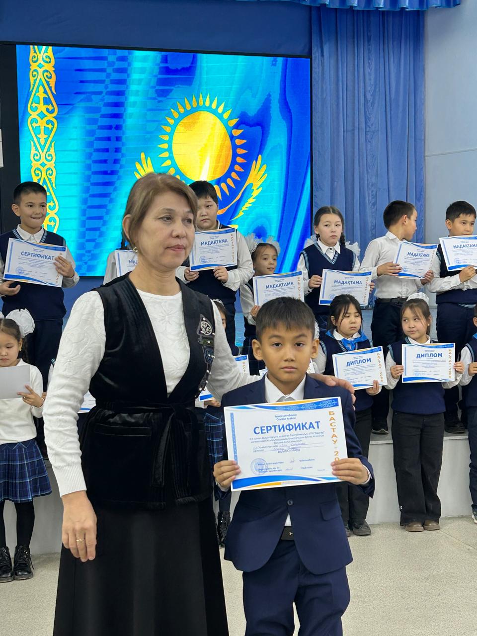 “ Бастау” 2-4 сыныптар арасында өткен мектепішілік олимпиада